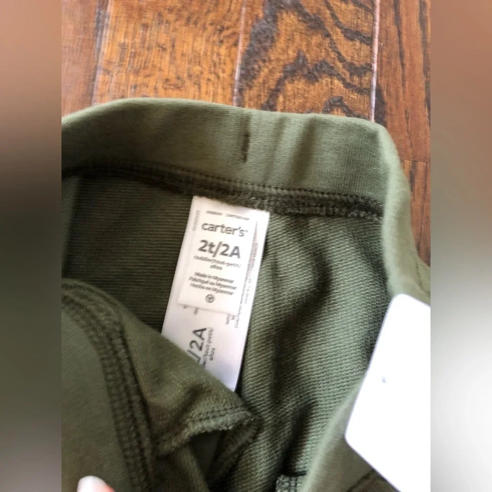 *NWT* Carter’s Girls 2/2T Olive Green Cotton Shorts w/Pockets & Waistband